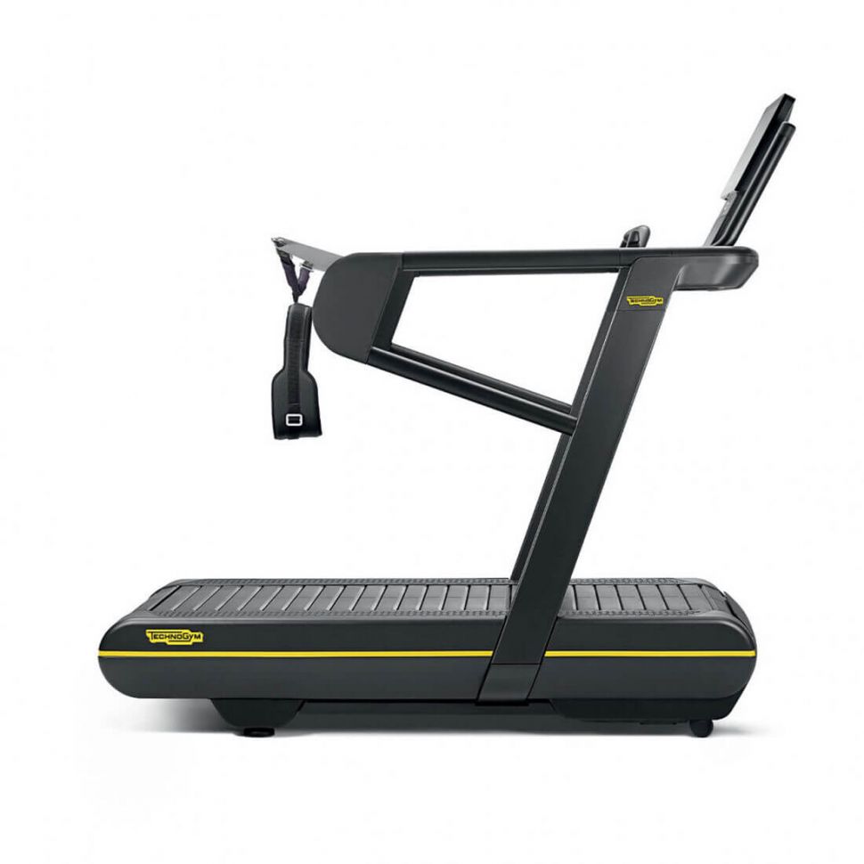 Беговая дорожка TechnoGym Skillrun Live 7000